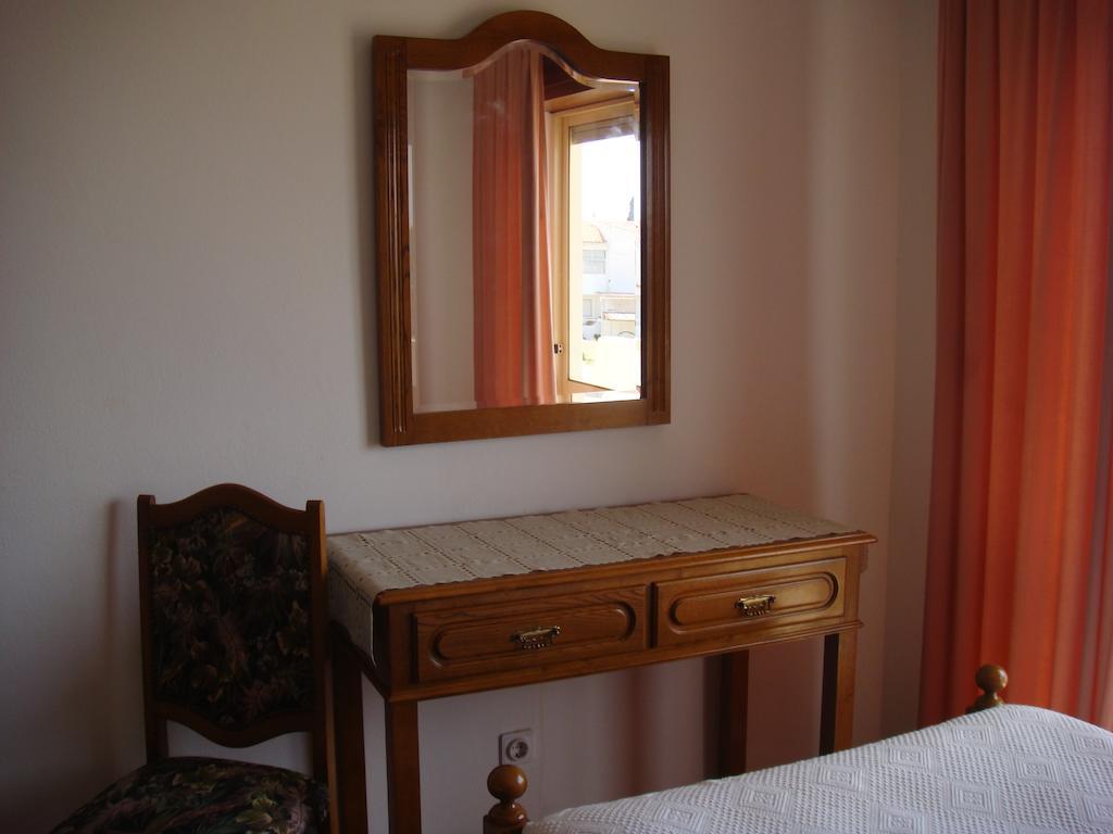 Apartamentos Sonybell Albufeira Ruang foto